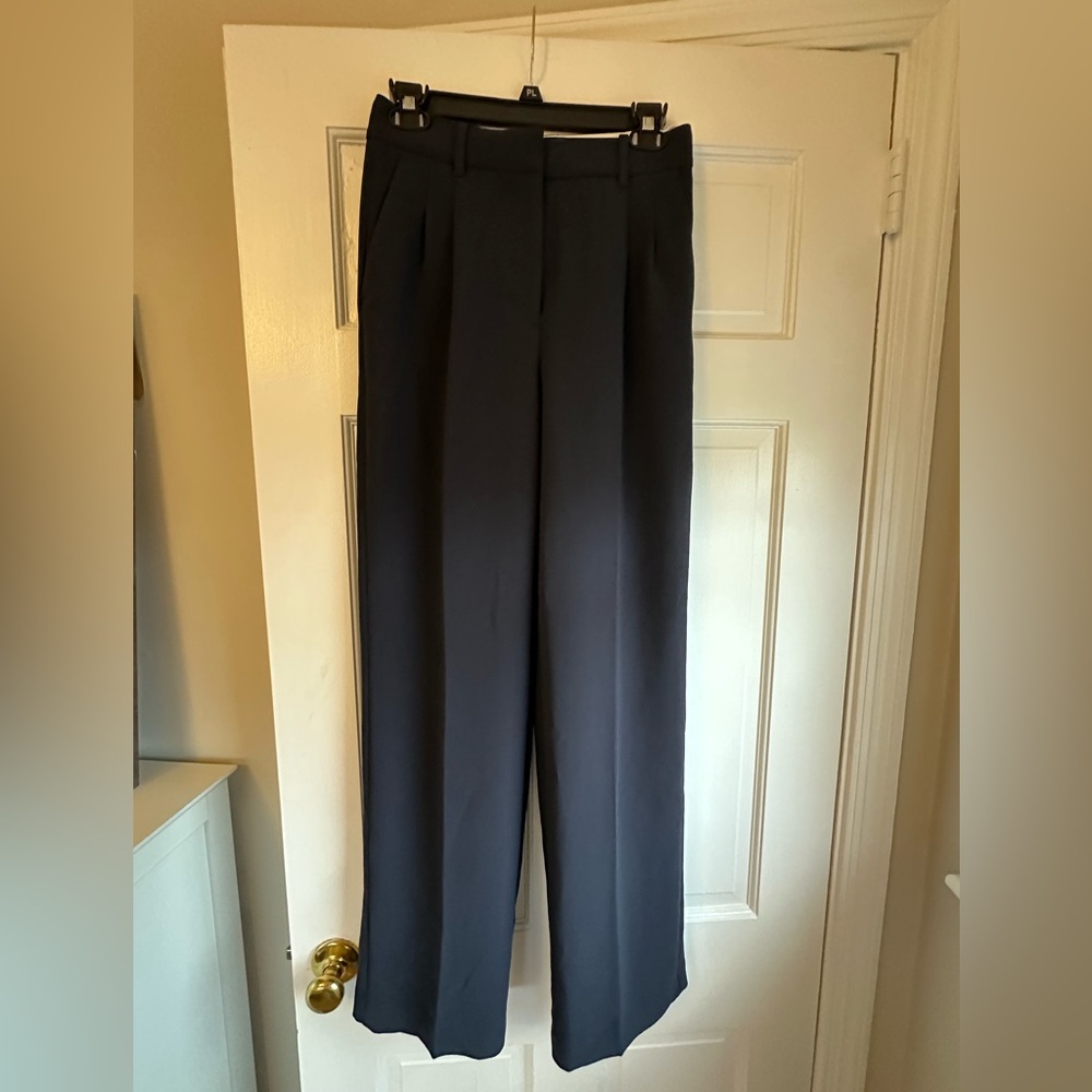 Aritzia The Effortless Pant Navy Size 2